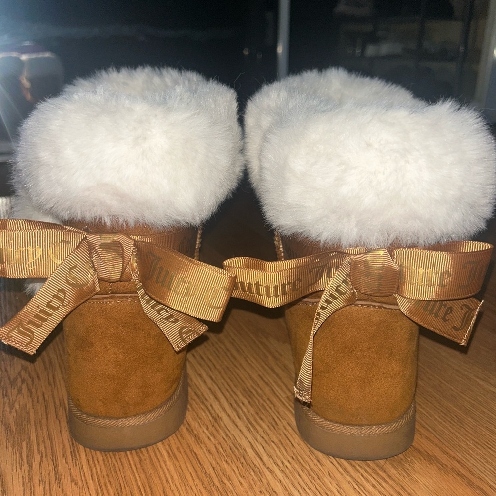 🌟 Juicy Couture Fur Lined Boots - Size 9 🌟